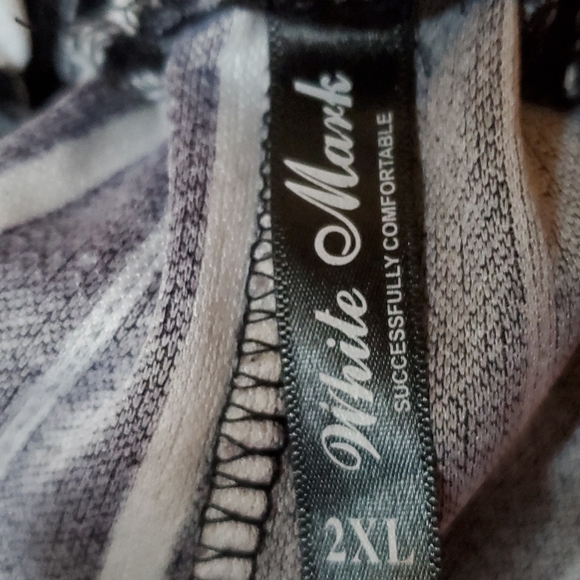 Women's 2XL Capris - Picture 3 of 3